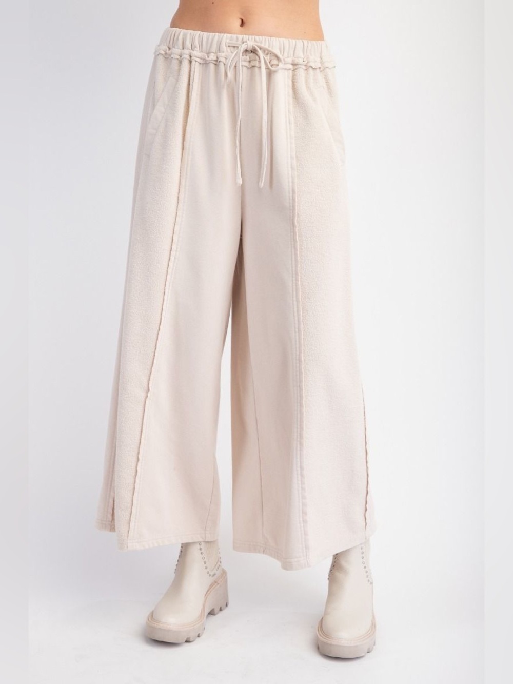 Easel Kickin’ It Light Khaki Mineral Wash Wide Leg Pants Size Large